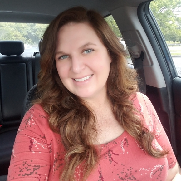 Meet your Posher, Jessica - Picture 4 of 6